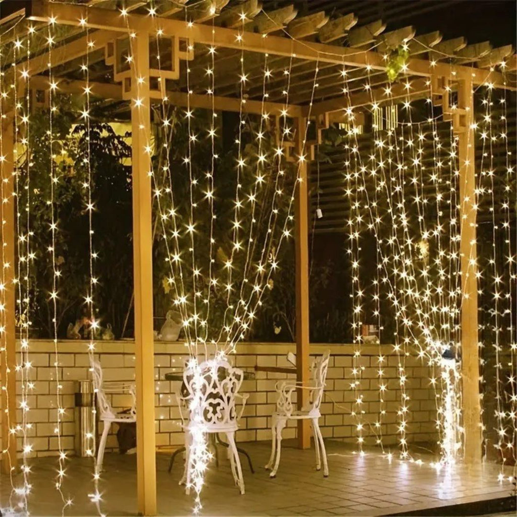 LEDカーテンライト（USBリモコン付き・温かい光）